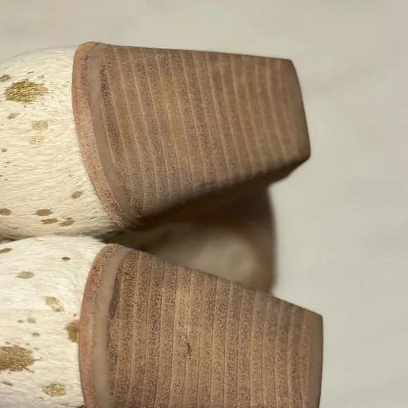 Dolce Vita White and Gold Speckled Calf Hair Ankle Boots - Picture 4 of 12